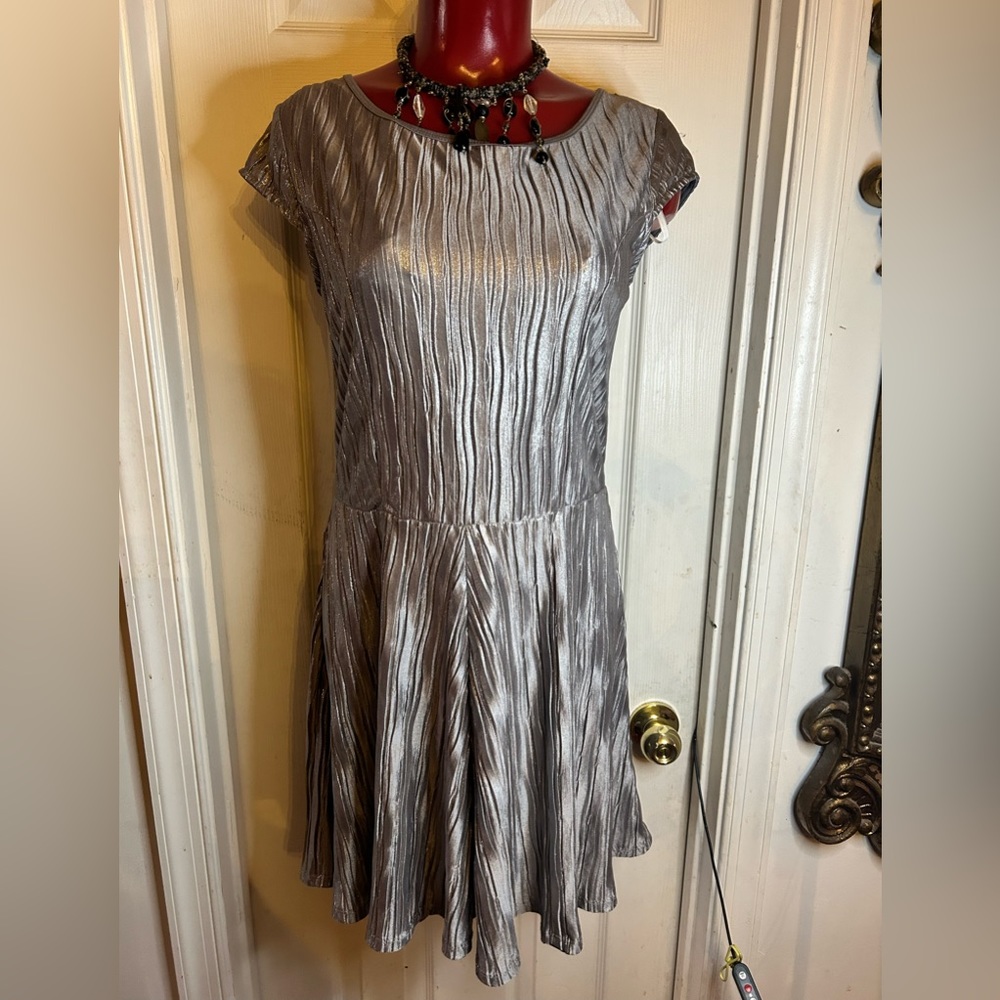 NEW NWT  L.A. FRESH SILVER SHIMMER DRESS JUNIORS SIZE MEDIUM M